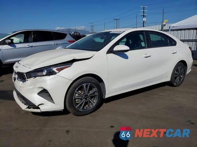 2024 KIA FORTE LXS 3KPF24AD6RE725460 - główne zdjęcie licytacji z USA - miniatura