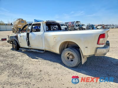 Drugie zdjęcie samochodu z przodu: 2019 RAM 3500 BIG HORN VIN:3C63RRHLXKG533050 - miniatura