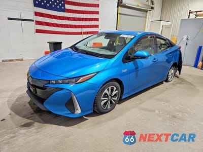 2018 TOYOTA PRIUS PRIME PREMIUM JTDKARFP6J3097090 - główne zdjęcie licytacji z USA - miniatura