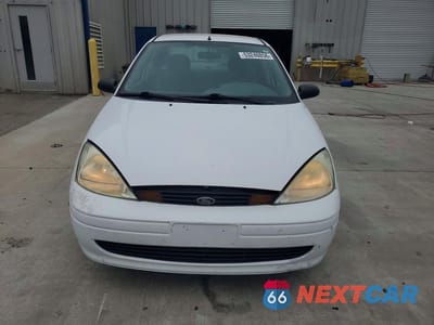 Piąte zdjęcie samochodu w środku: 2002 FORD FOCUS SE VIN:1FAFP34P82W236187 - miniatura