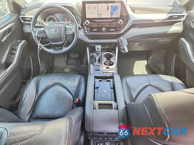 Zdjęcie 8 z 13 samochodu: 2021 TOYOTA HIGHLANDER HYBRID PLATINUM VIN:5TDFARAH6MS004699 - miniatura