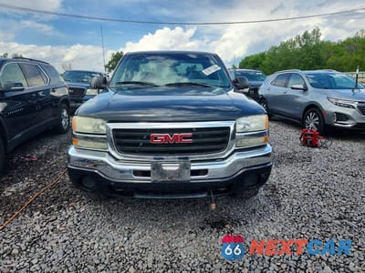 Piąte zdjęcie samochodu w środku: 2003 GMC NEW SIERRA K1500 VIN:1GTEK19T83Z307189 - miniatura