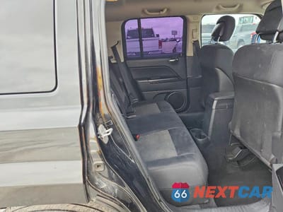 Zdjęcie 11 z 13 samochodu: 2011 JEEP PATRIOT SPORT VIN:1J4NT1GB4BD133246 - miniatura