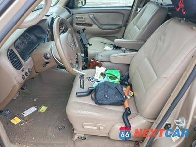 Zdjęcie 7 z 13 samochodu: 2004 TOYOTA SEQUOIA SR5 VIN:5TDBT44AX4S233302 - miniatura