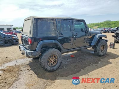 Trzecie zdjęcie samochodu z tyłu: 2016 JEEP WRANGLER UNLIMITED SPORT VIN:1C4BJWDGXGL204748 - miniatura