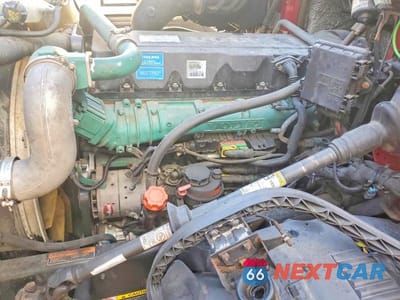 Zdjęcie 7 z 10 samochodu: 2011 VOLVO VN VNL VIN:4V4NC9EJ6BN297238 - miniatura