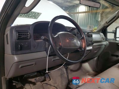Zdjęcie 8 z 12 samochodu: 2005 FORD F350 SRW SUPER DUTY VIN:1FTWF31595EC02740 - miniatura
