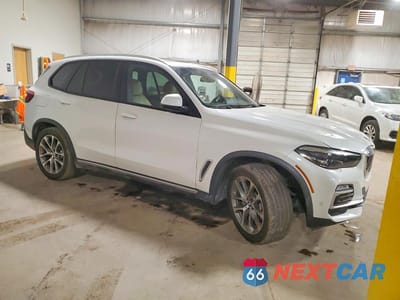 Czwarte zdjęcie samochodu z boku: 2020 BMW X5 XDRIVE40I VIN:5UXCR6C02L9B81279 - miniatura