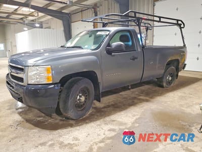 2011 CHEVROLET SILVERADO K1500 1GCNKPEX4BZ236504 - główne zdjęcie licytacji z USA - miniatura