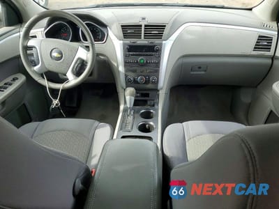 Zdjęcie 8 z 13 samochodu: 2011 CHEVROLET TRAVERSE LS VIN:1GNKRFED0BJ386162 - miniatura