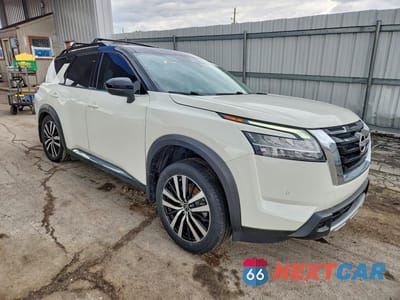 Czwarte zdjęcie samochodu z boku: 2023 NISSAN PATHFINDER PLATINUM VIN:5N1DR3DK8PC247534 - miniatura