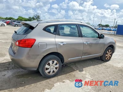 Trzecie zdjęcie samochodu z tyłu: 2015 NISSAN ROGUE SELECT S VIN:JN8AS5MVXFW253743 - miniatura