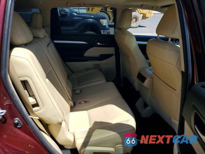 Zdjęcie 11 z 14 samochodu: 2018 TOYOTA HIGHLANDER XLE VIN:5TDJZRFH3JS879116 - miniatura