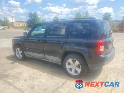 Drugie zdjęcie samochodu z przodu: 2011 JEEP PATRIOT SPORT VIN:1J4NT1GB0BD123183 - miniatura