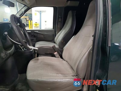 Zdjęcie 7 z 13 samochodu: 2012 CHEVROLET EXPRESS 2500 CARGO DELIVERY VAN VIN:1GCWGFCA1C1185476 - miniatura