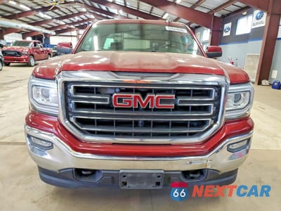 Piąte zdjęcie samochodu w środku: 2017 GMC SIERRA K1500 SLE VIN:1GTV2MEC5HZ141860 - miniatura