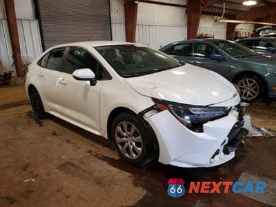 Czwarte zdjęcie samochodu z boku: 2021 TOYOTA COROLLA LE VIN:5YFEPMAEXMP183986 - miniatura