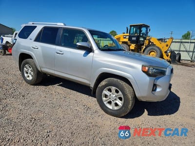 Czwarte zdjęcie samochodu z boku: 2014 TOYOTA 4RUNNER SR5 VIN:JTEBU5JR0E5198611 - miniatura
