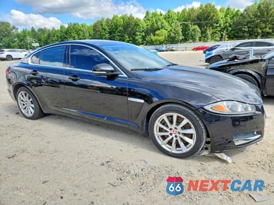 Czwarte zdjęcie samochodu z boku: 2015 JAGUAR XF VIN:SAJWA0FS5FPU50762 - miniatura