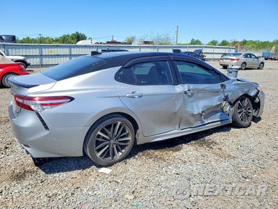 Trzecie zdjęcie samochodu z tyłu: 2020 TOYOTA CAMRY XSE VIN:4T1K61AK0LU309909 - miniatura