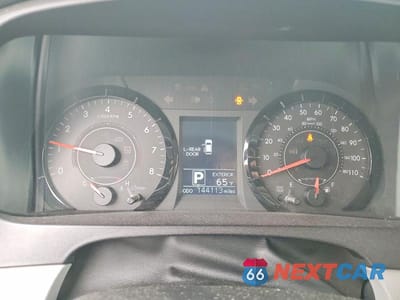Zdjęcie 9 z 13 samochodu: 2017 TOYOTA SIENNA LE VIN:5TDKZ3DC3HS880561 - miniatura