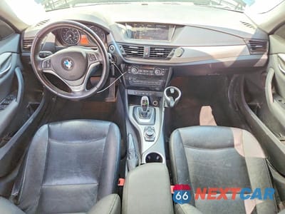 Zdjęcie 8 z 12 samochodu: 2014 BMW X1 XDRIVE28I VIN:WBAVL1C52EVY11526 - miniatura