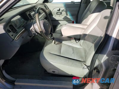 Zdjęcie 7 z 12 samochodu: 2004 FORD CROWN VICTORIA VIN:2FAFP74WX4X132158 - miniatura