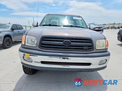Piąte zdjęcie samochodu w środku: 2002 TOYOTA TUNDRA SR5 V8 VIN:5TBRT34112S322769 - miniatura