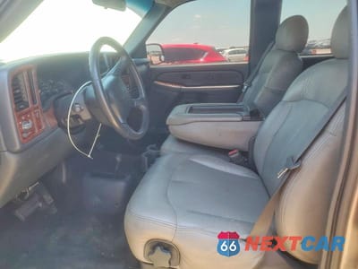 Zdjęcie 7 z 12 samochodu: 2001 CHEVROLET SILVERADO K1500 VIN:2GCEK19V811338174 - miniatura