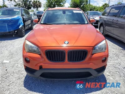Piąte zdjęcie samochodu w środku: 2013 BMW X1 SDRIVE28I VIN:WBAVM1C54DVW44999 - miniatura
