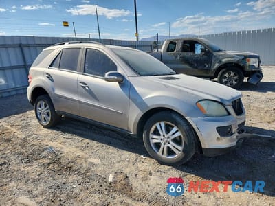 Czwarte zdjęcie samochodu z boku: 2007 MERCEDES-BENZ ML 350 VIN:4JGBB86EX7A168362 - miniatura