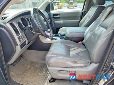 Zdjęcie 7 z 13 samochodu: 2008 TOYOTA SEQUOIA PLATINUM VIN:5TDBY67A18S017014 - miniatura