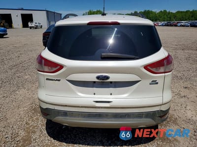 Zdjęcie 6 z 13 samochodu: 2015 FORD ESCAPE SE VIN:1FMCU9G95FUB08220 - miniatura