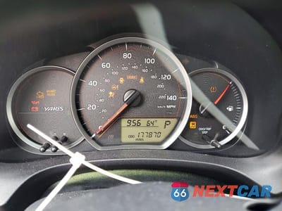 Zdjęcie 9 z 13 samochodu: 2012 TOYOTA YARIS 5-DOOR LE VIN:JTDKTUD33CD541956 - miniatura