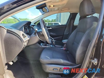 Zdjęcie 7 z 12 samochodu: 2017 CHEVROLET CRUZE LT VIN:1G1BE5SM8H7259645 - miniatura