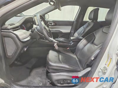 Zdjęcie 7 z 12 samochodu: 2024 JEEP COMPASS LIMITED VIN:3C4NJDCN8RT134238 - miniatura