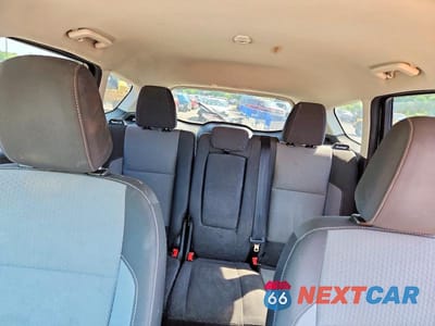 Zdjęcie 10 z 13 samochodu: 2019 FORD ESCAPE SE VIN:1FMCU9GDXKUA08452 - miniatura