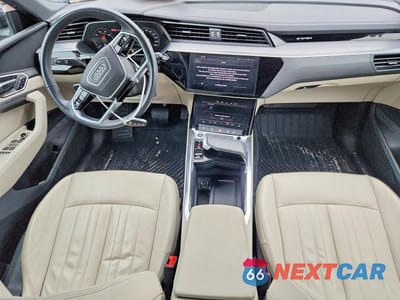 Zdjęcie 8 z 12 samochodu: 2024 AUDI Q8 E-TRON PREMIUM VIN:WA14ABGE4RB019884 - miniatura