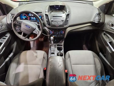 Zdjęcie 8 z 13 samochodu: 2017 FORD ESCAPE SE VIN:1FMCU0GDXHUB03212 - miniatura