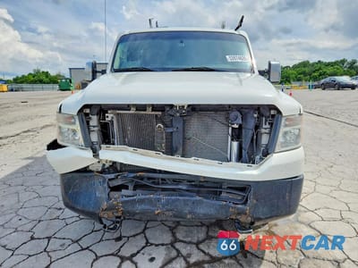 Piąte zdjęcie samochodu w środku: 2020 NISSAN NV 2500 HD SV VIN:1N6AF0KY0LN801148 - miniatura