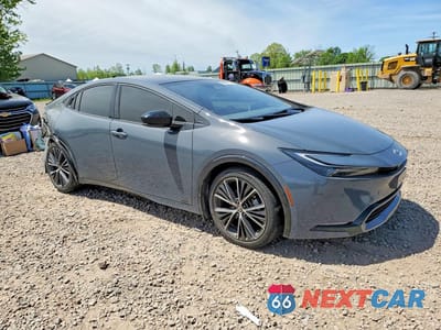 Czwarte zdjęcie samochodu z boku: 2024 TOYOTA PRIUS XLE VIN:JTDADABU0R3018525 - miniatura