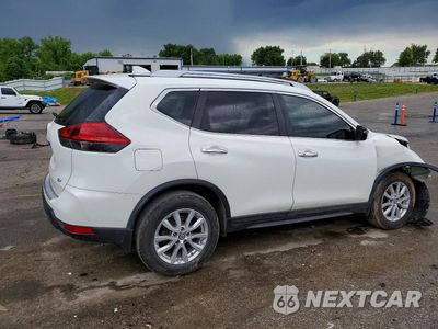 Trzecie zdjęcie samochodu z tyłu: 2017 NISSAN ROGUE SV VIN:5N1AT2MT5HC830801 - miniatura