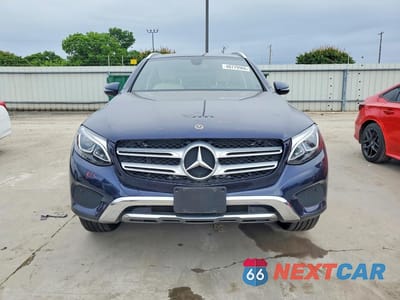 Piąte zdjęcie samochodu w środku: 2018 MERCEDES-BENZ GLC 300 4MATIC VIN:WDC0G4KB5JV094683 - miniatura