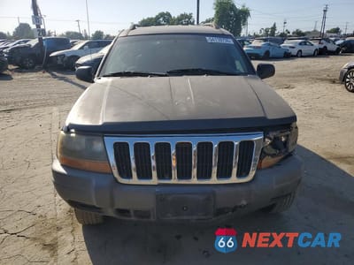 Piąte zdjęcie samochodu w środku: 2002 JEEP GRAND CHEROKEE LAREDO VIN:1J4GX48S32C146122 - miniatura
