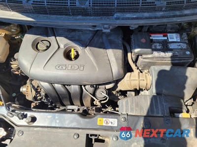 Zdjęcie 7 z 12 samochodu: 2014 KIA RONDO VIN:KNAHU8A32E7010880 - miniatura