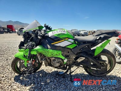 Trzecie zdjęcie samochodu z tyłu: 2025 KAWASAKI ZX1002 L VIN:JKBZXVL12SA018667 - miniatura