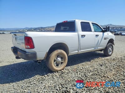 Trzecie zdjęcie samochodu z tyłu: 2016 RAM 2500 ST VIN:3C6UR5CL6GG268963 - miniatura