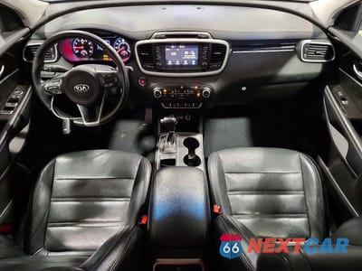 Zdjęcie 8 z 13 samochodu: 2017 KIA SORENTO LX VIN:5XYPG4A33HG273935 - miniatura