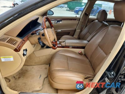 Zdjęcie 7 z 12 samochodu: 2008 MERCEDES-BENZ S 550 VIN:WDDNG71X98A169354 - miniatura