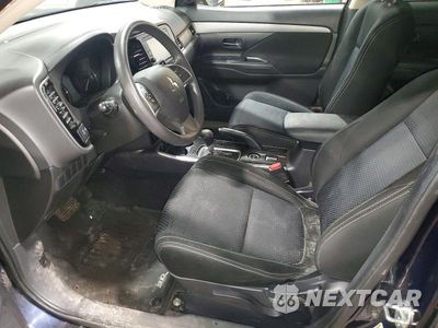 Zdjęcie 7 z 13 samochodu: 2018 MITSUBISHI OUTLANDER SE VIN:JA4AZ3A3XJZ058029 - miniatura